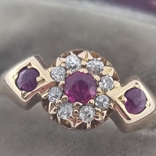 Edwardian 18ct Yellow Gold Diamond & Ruby Three Stone Cluster Halo Ring