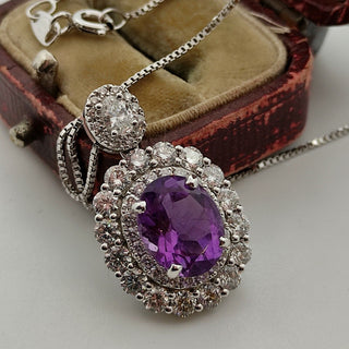 18ct White Gold 1.7ct Diamond 3.3ct Amethyst Cluster Pendant Necklace